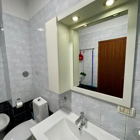 Skybase Apartament *